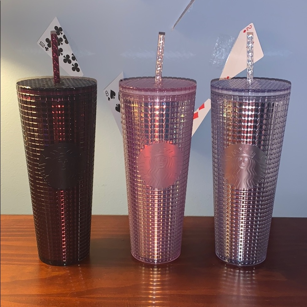 Starbucks holiday 2020 Tumbler Bundle